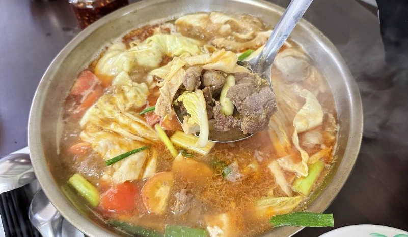 後龍美食地圖：在地人帶路！從市場小吃到海鮮餐廳的必吃清單