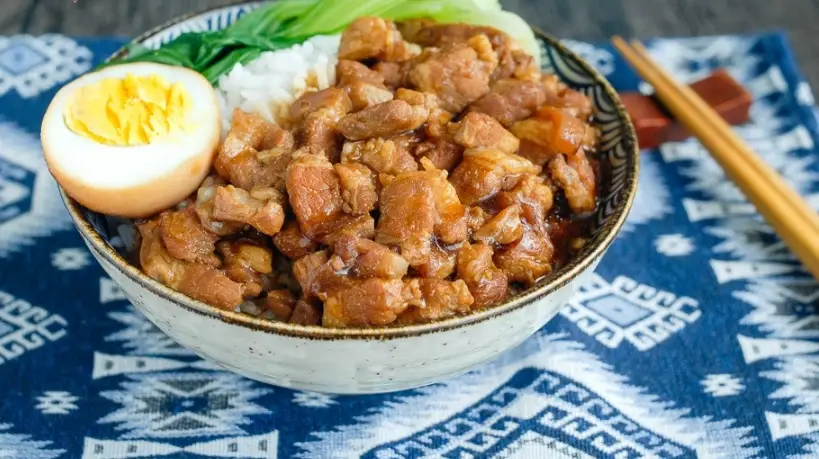 家常滷肉飯做法全攻略：從選肉到滷汁，一次搞懂美味秘訣