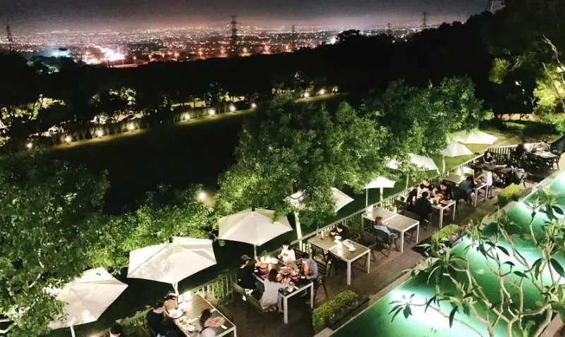 台中泡腳夜景餐廳