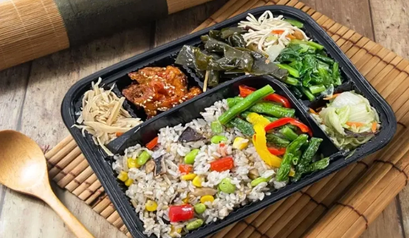 屏東市素食簡餐