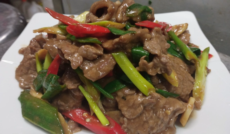 蔥爆牛肉用什麼肉