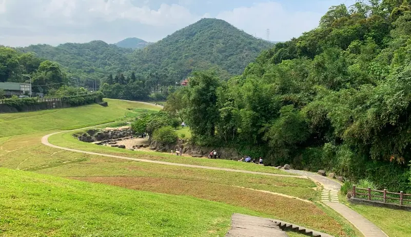 輪椅友善步道 輪椅友善步道