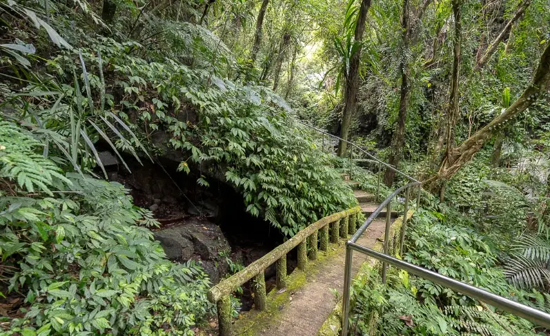 深坑步道