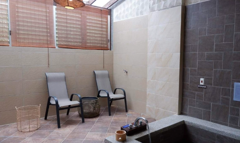 新月塢溫泉會館