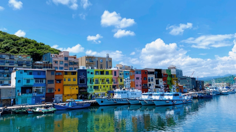 正濱漁港彩色屋美食