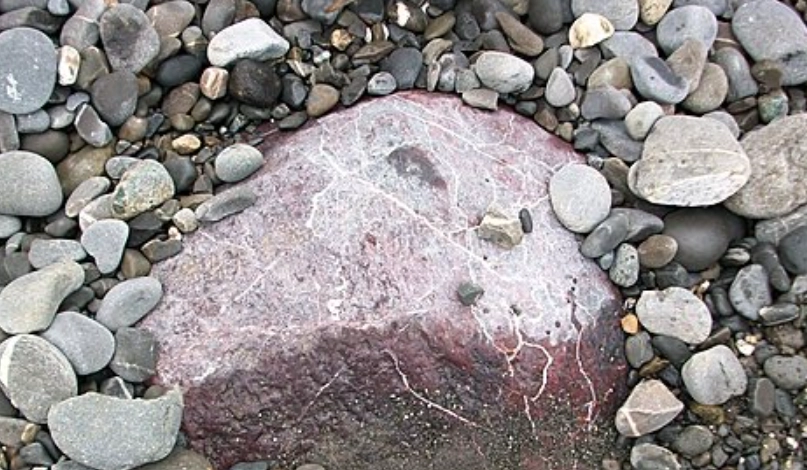 花蓮海邊石頭合法撿拾 花蓮海邊石頭合法撿拾