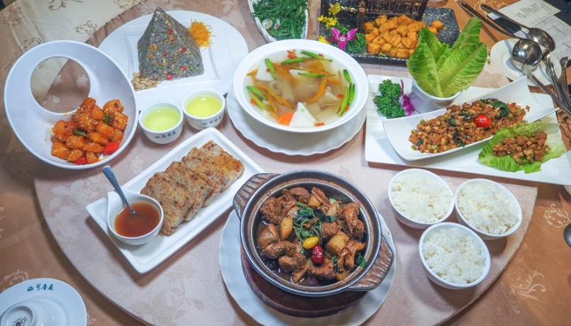 高雄駁二藝術特區素食指南：精選5間特色餐廳與點餐秘訣