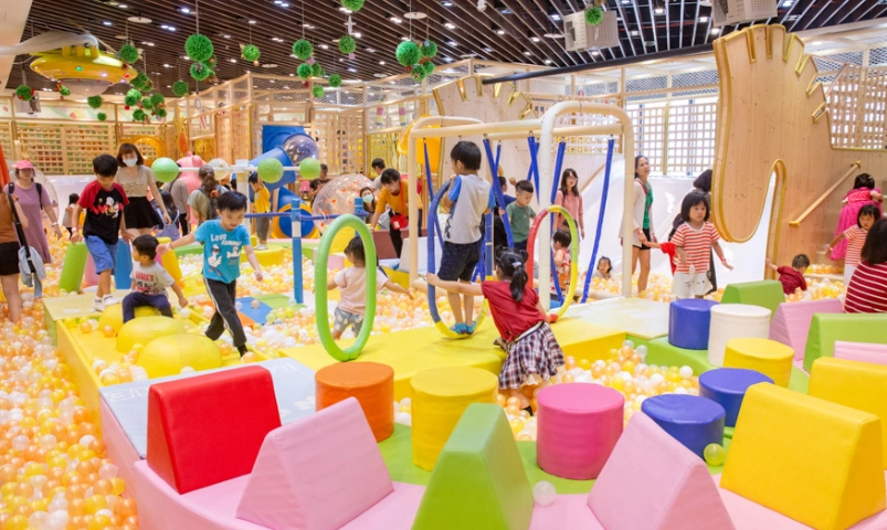 台中好玩室內遊戲終極指南：從VR到密室逃脫，雨天備案一次收藏