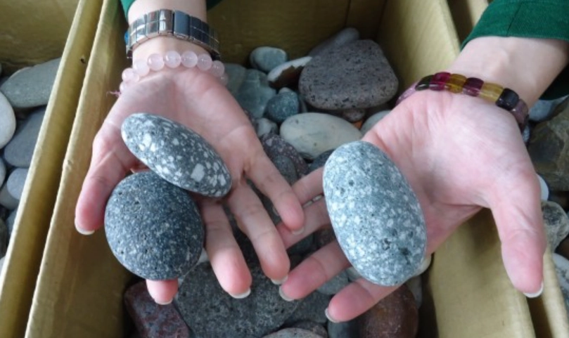 花蓮海邊石頭可以撿嗎？在地人教你合法尋寶與避開罰則