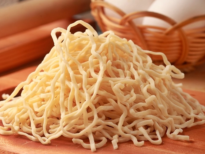 義大利麵和陽春麵的差異