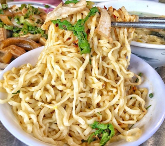 義大利麵和陽春麵的差異