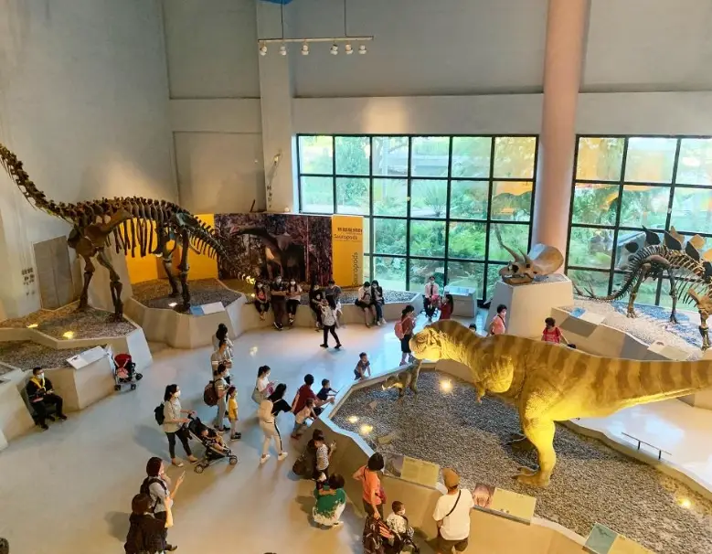 台灣親子室內遊樂場