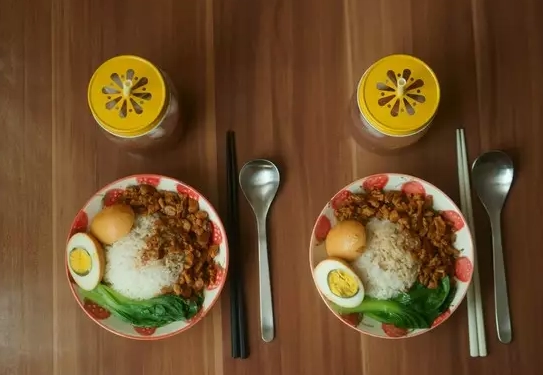 上班族快速早餐終極指南：10分鐘搞定營養滿分的晨間活力餐