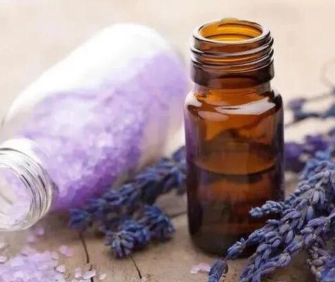 薰衣草精油配方 薰衣草精油配方