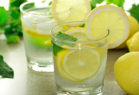 檸檬水美白正確方法 檸檬水美白正確方法