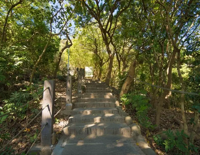 高雄爬山景點