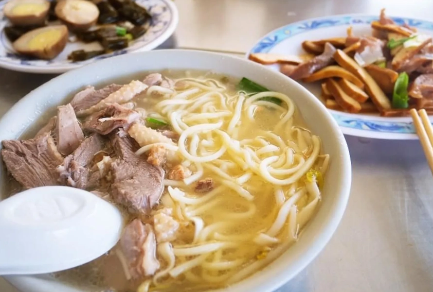 陽春麵湯頭