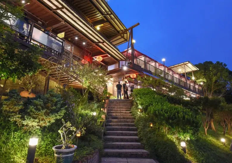 嘉義草地餐廳