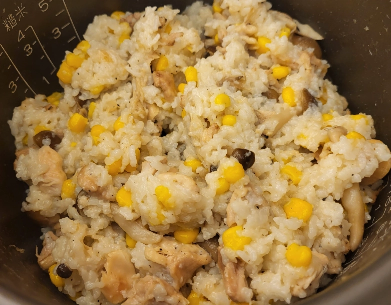 電鍋雞肉炊飯食譜