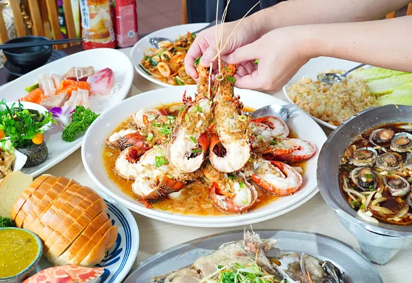 安定港口美食全攻略：在地人私藏海鮮餐廳與小吃攤推薦