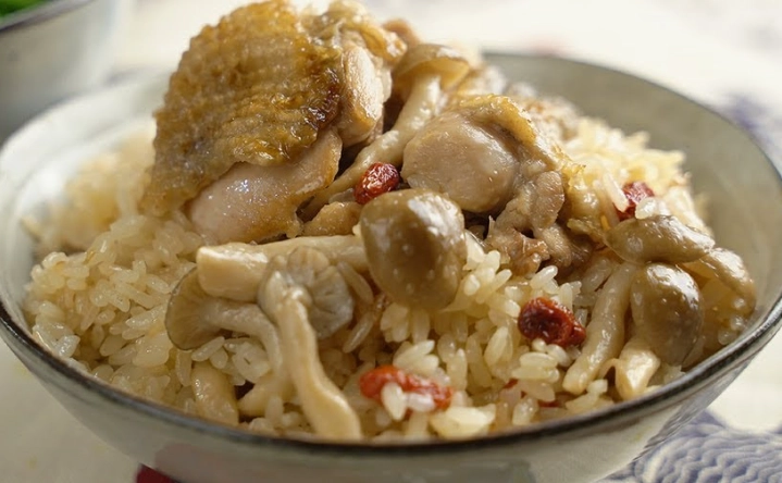 電鍋雞肉飯