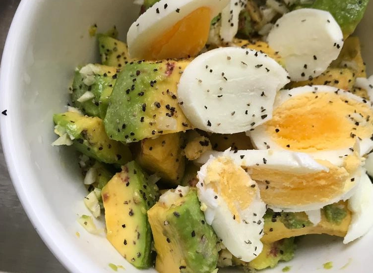 酪梨蛋沙拉