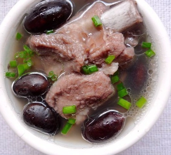 黑棗排骨湯做法