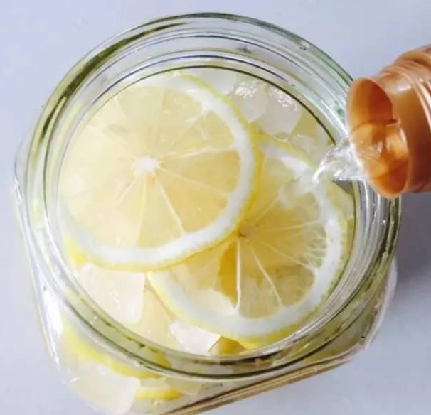 熱水瓶除垢方法