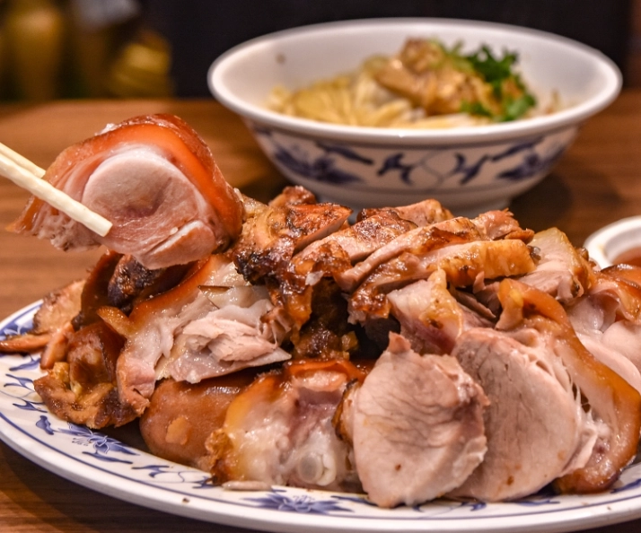 萬巒豬腳