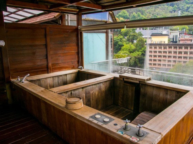 谷關溫泉湯屋 谷關溫泉湯屋