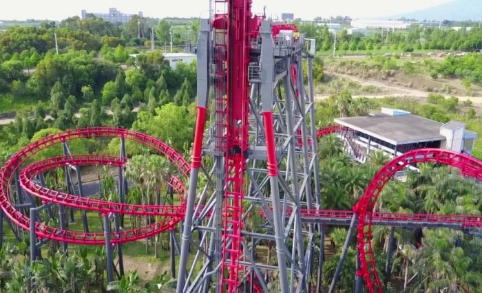 麗寶樂園接駁車