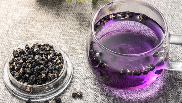 黑枸杞泡水