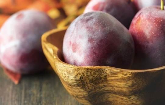 黃肉李子卡路里