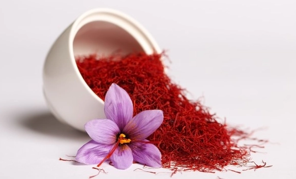 藏紅花催經方法