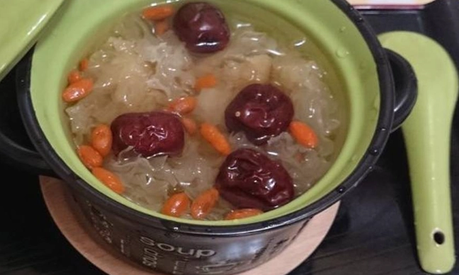 白木耳湯功效