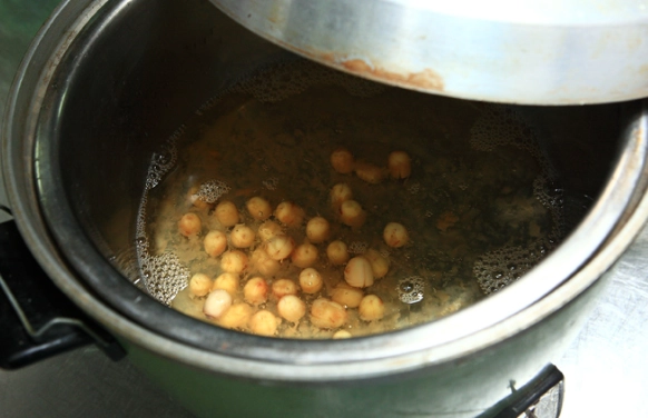 電鍋白木耳湯食譜