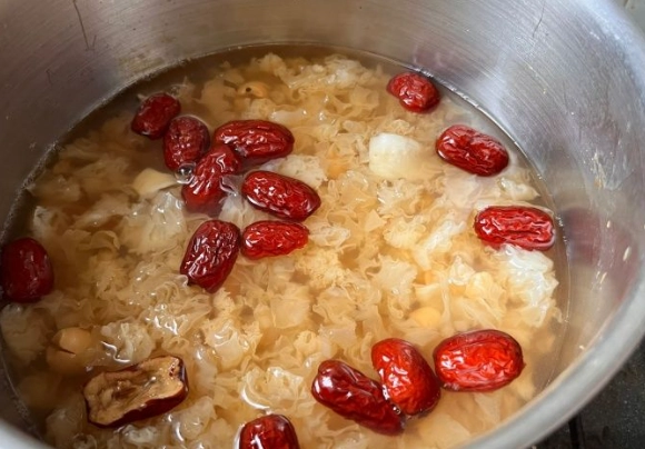 雪耳浸過夜方法