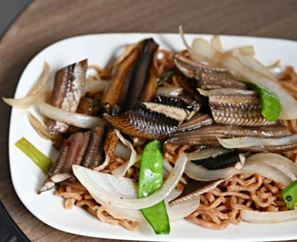 鱔魚炒麵做法 鱔魚炒麵做法