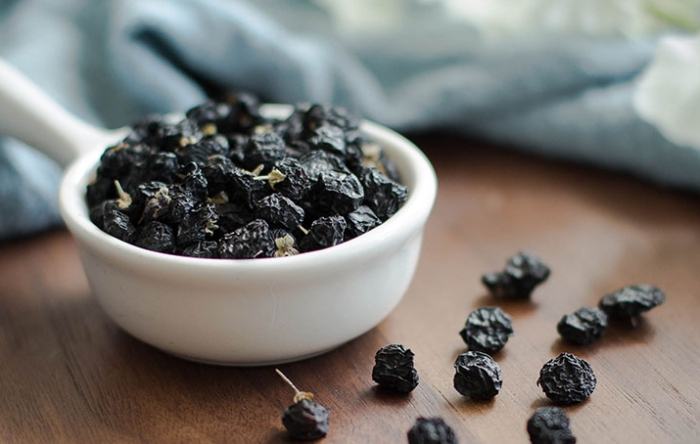 黑枸杞泡水 每天喝 黑枸杞泡水 每天喝