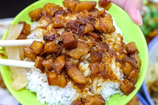台灣滷肉飯