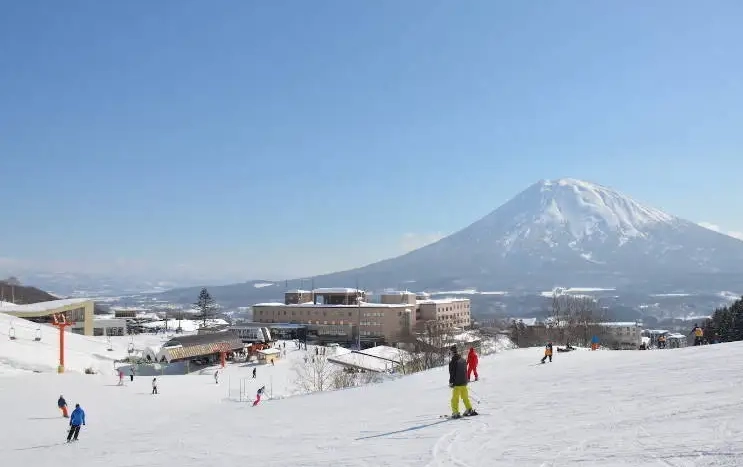 新雪谷滑雪初學者