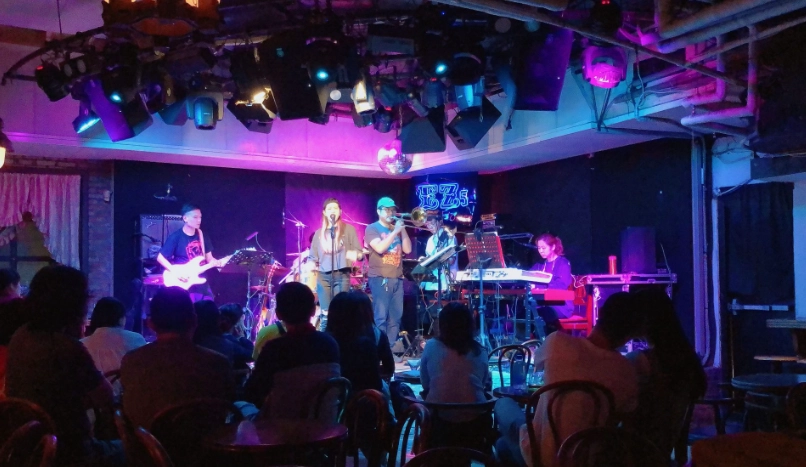 台中室內景點晚上