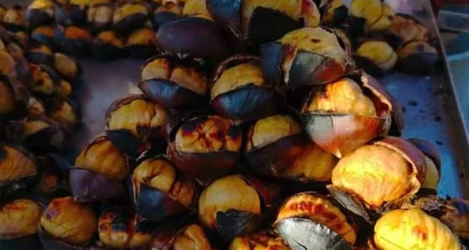 栗子剥皮技巧 栗子剥皮技巧