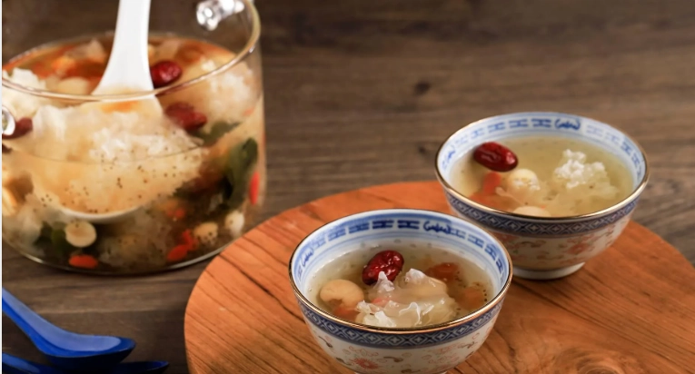 銀耳蓮子湯不適合什麼人 銀耳蓮子湯不適合什麼人