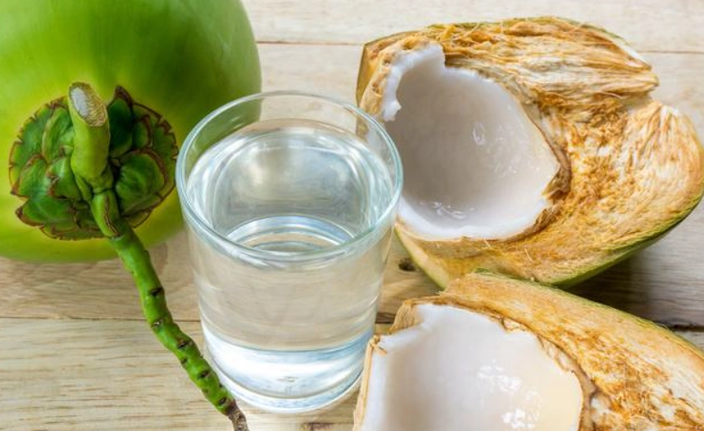 椰子水鹽巴好處