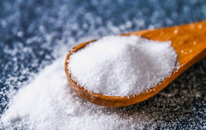 椰子水鹽巴好處