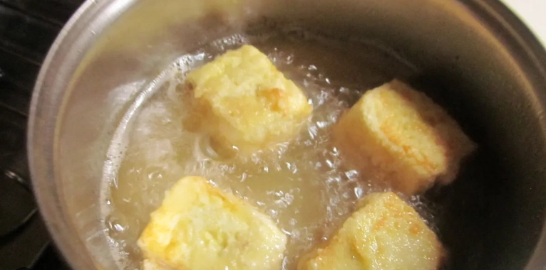 家常炸豆腐方法