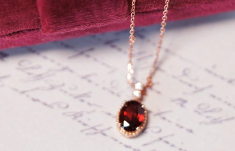 石榴石項鍊好處