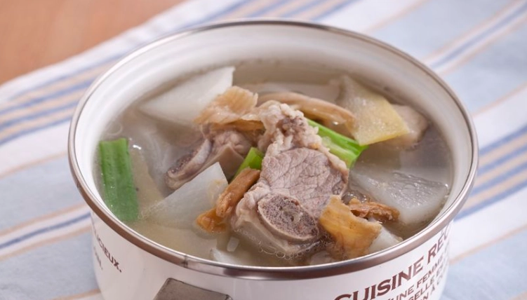 蘿蔔排骨湯做法