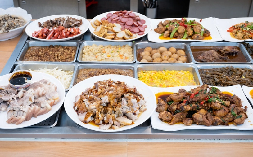 葷素自助餐 台中